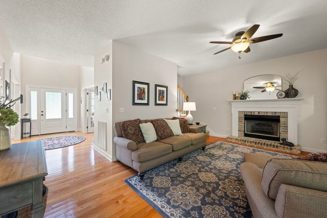 8911 Grey Mountain Drive, Ooltewah, TN 37363