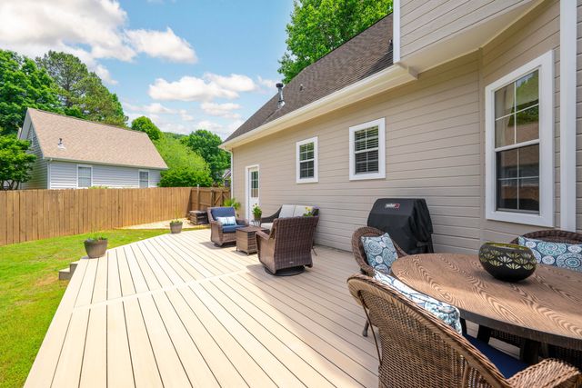8911 Grey Mountain Drive, Ooltewah, TN 37363