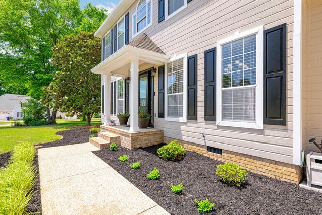8911 Grey Mountain Drive, Ooltewah, TN 37363