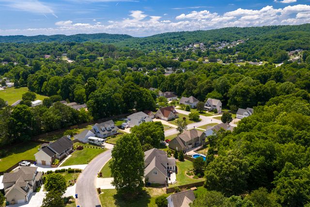 8911 Grey Mountain Drive, Ooltewah, TN 37363