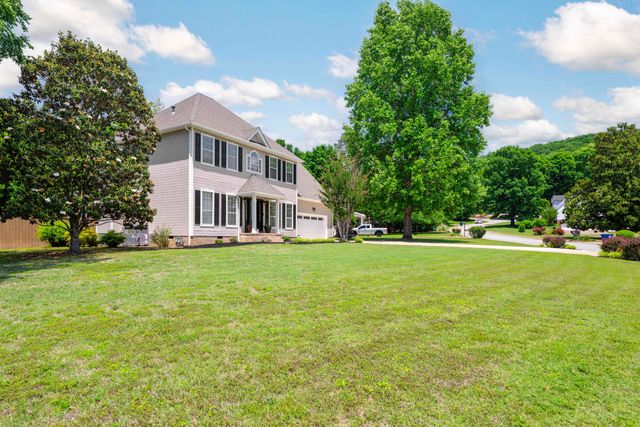 8911 Grey Mountain Drive, Ooltewah, TN 37363