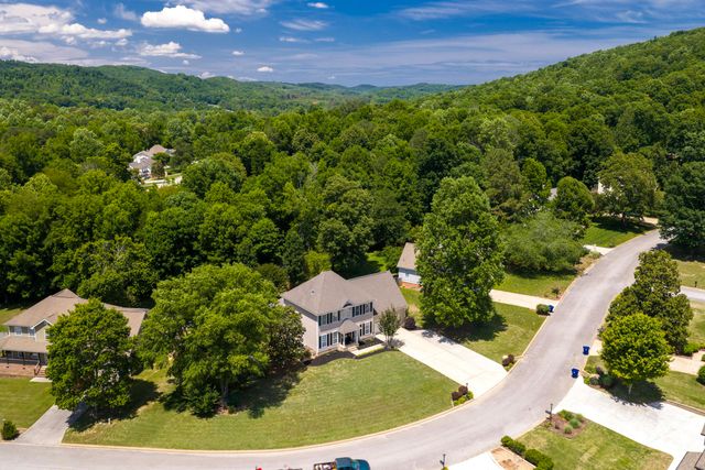 8911 Grey Mountain Drive, Ooltewah, TN 37363