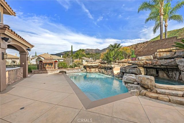 32971 Pinnacle Drive, Trabuco Canyon, CA 92679