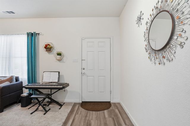 2636 Sagebrush Drive, Glenn Heights, TX 75154