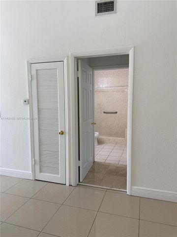 1115 SE 13th Ave, Homestead, FL 33035