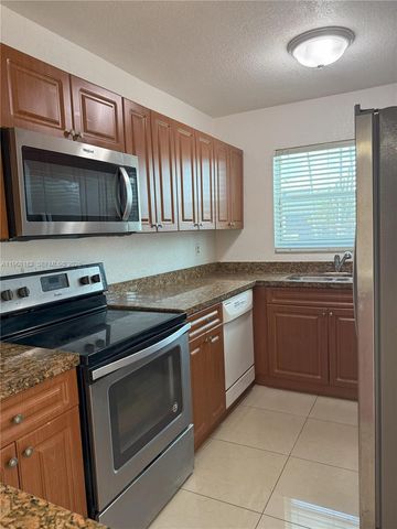 1115 SE 13th Ave, Homestead, FL 33035