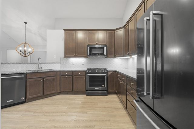 103 Spring Valley Dr, Jackson Twp, PA 16063