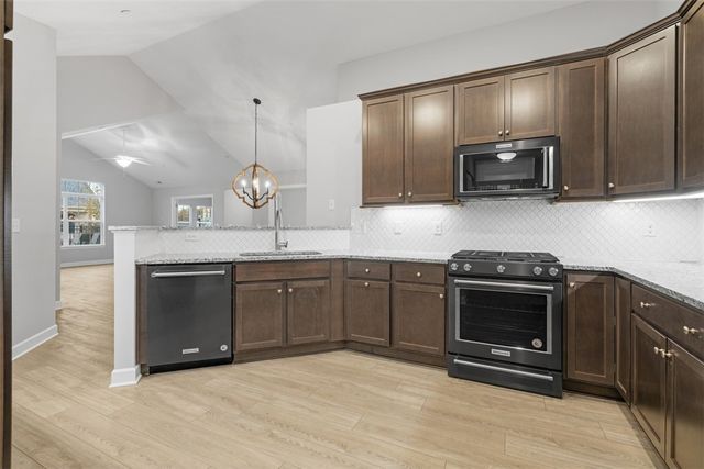 103 Spring Valley Dr, Jackson Twp, PA 16063