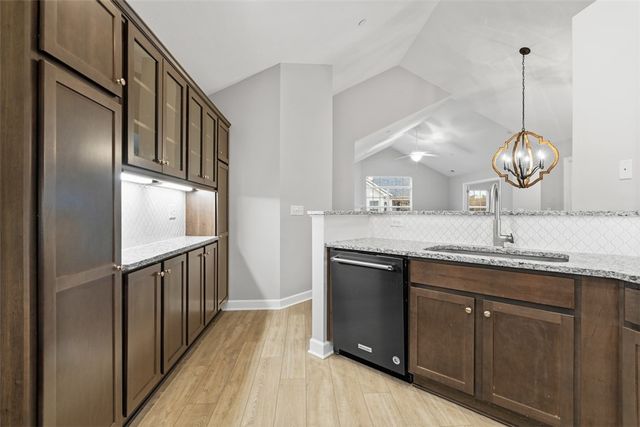 103 Spring Valley Dr, Jackson Twp, PA 16063