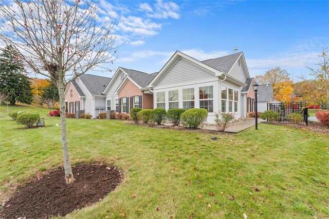 103 Spring Valley Dr, Jackson Twp, PA 16063