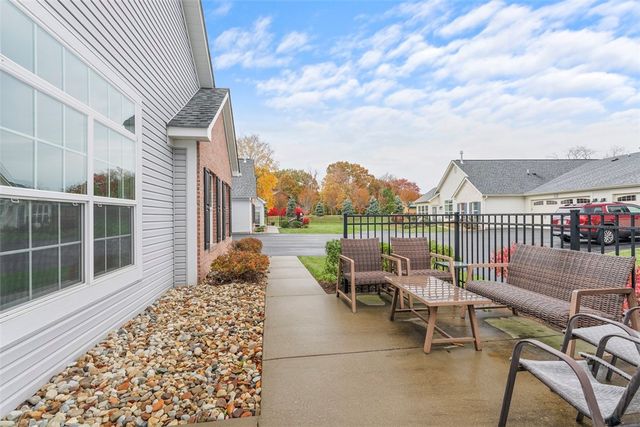 103 Spring Valley Dr, Jackson Twp, PA 16063