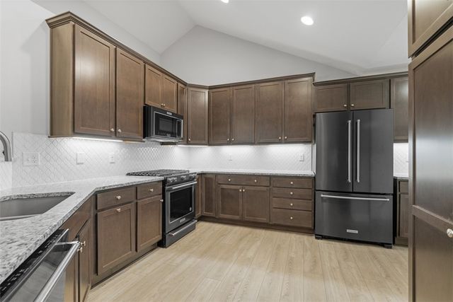 103 Spring Valley Dr, Jackson Twp, PA 16063