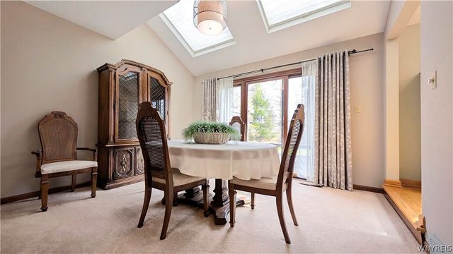 167 Breezewood Cmn, Amherst, NY 14051