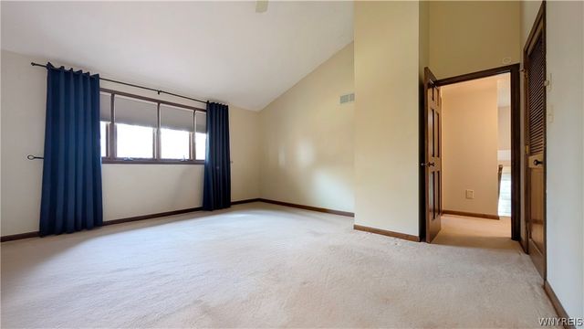 167 Breezewood Cmn, Amherst, NY 14051