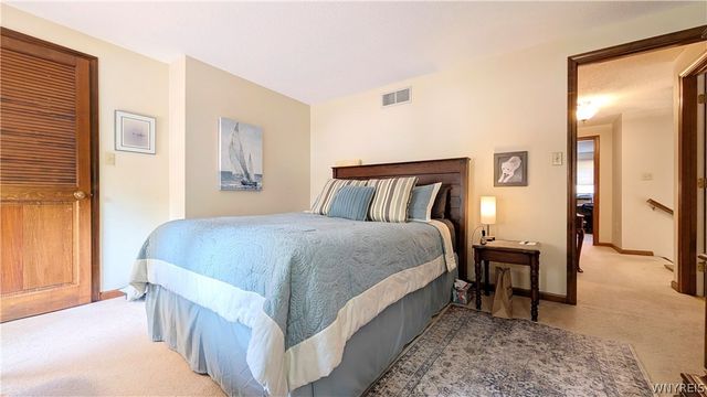 167 Breezewood Cmn, Amherst, NY 14051