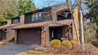 167 Breezewood Cmn, Amherst, NY 14051