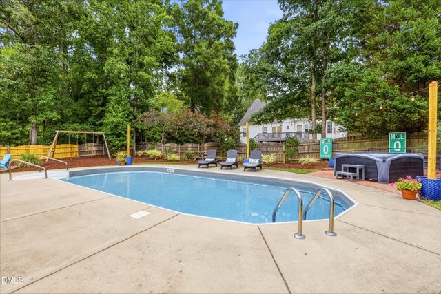109 Olde Tree Drive, Cary, NC 27518