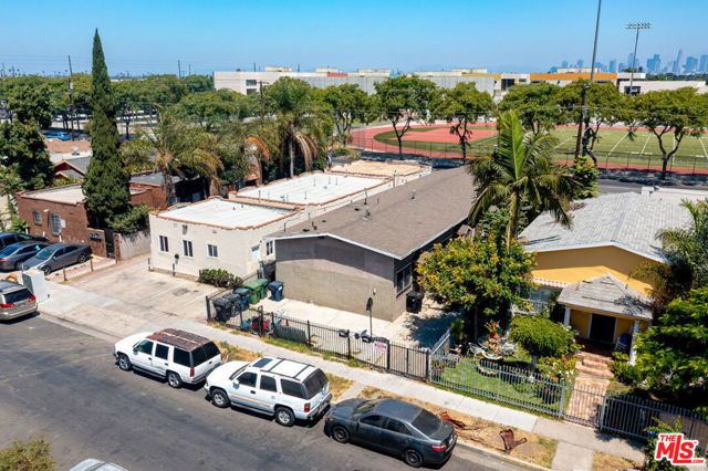 1159 E 64th Street, Los Angeles, CA 90001