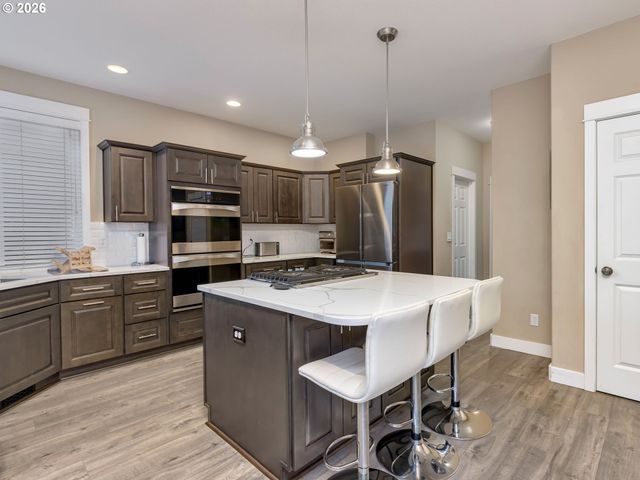12056 Sw WHISTLERS Loop, Tigard, OR 97223