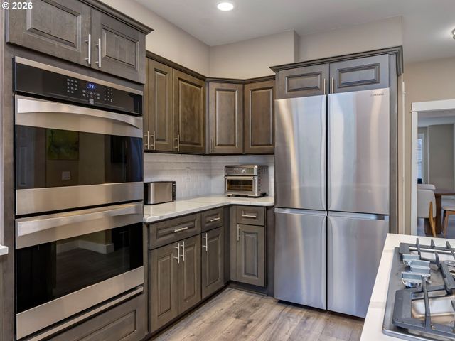 12056 Sw WHISTLERS Loop, Tigard, OR 97223