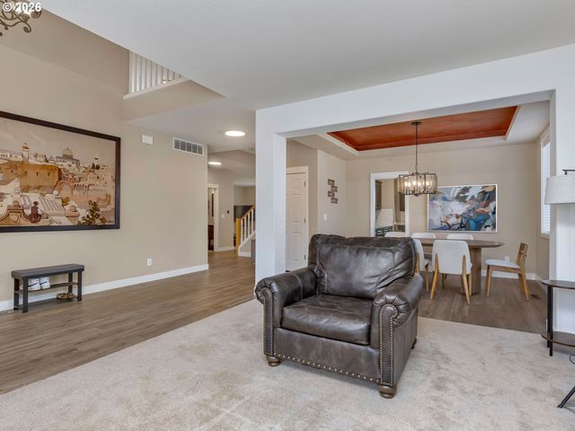 12056 Sw WHISTLERS Loop, Tigard, OR 97223