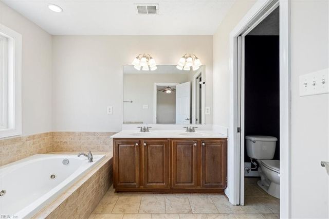 8868 Fenwick Hills PW, Toano, VA 23168