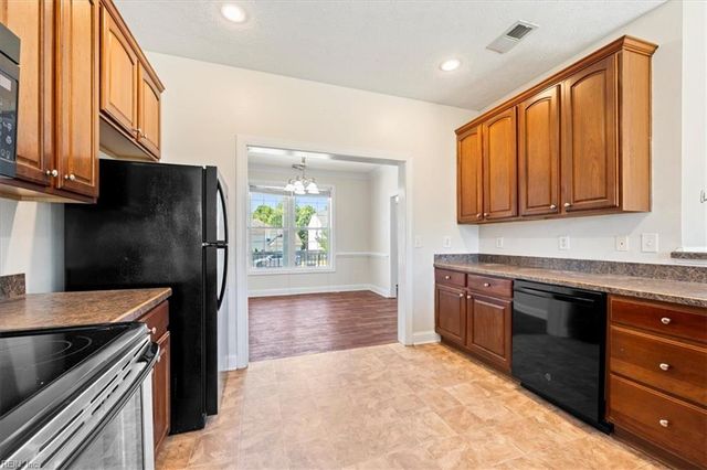 8868 Fenwick Hills PW, Toano, VA 23168