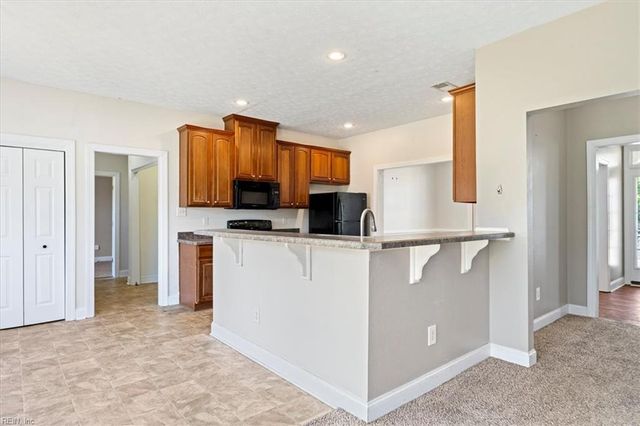 8868 Fenwick Hills PW, Toano, VA 23168