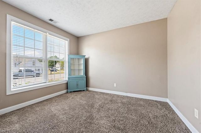 8868 Fenwick Hills PW, Toano, VA 23168