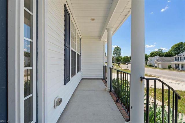 8868 Fenwick Hills PW, Toano, VA 23168