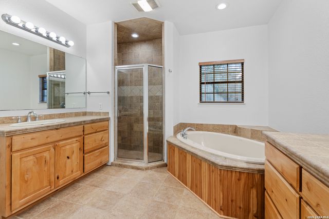 10808 Dedeke, New Braunfels, TX 78132