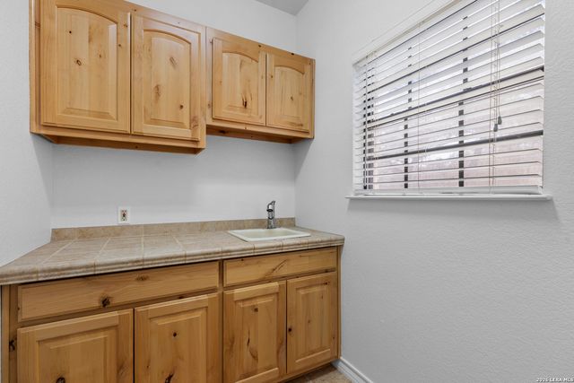 10808 Dedeke, New Braunfels, TX 78132