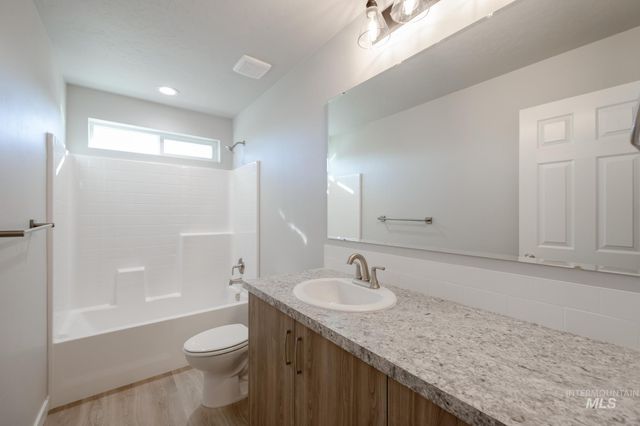 2910 W Animas Creek Dr, Kuna, ID 83634