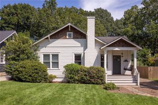 979 Hall NW Place, Atlanta, GA 30318