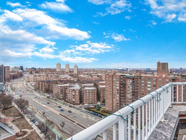 10740 Queens Boulevard 19A PH, Flushing, NY 11375