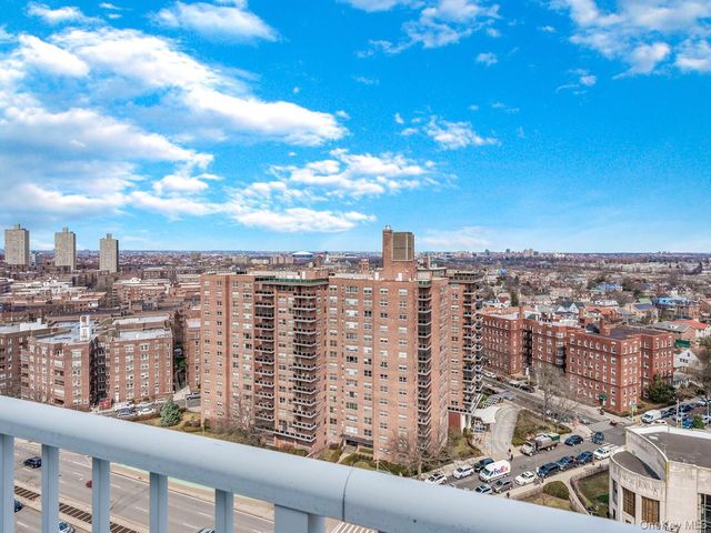 10740 Queens Boulevard 19A PH, Flushing, NY 11375