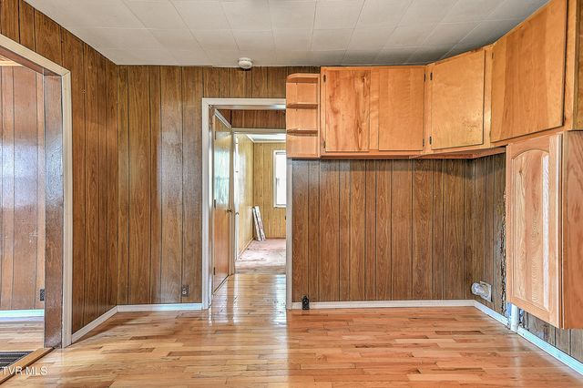220 Elizabeth Street, Bristol, TN 37620