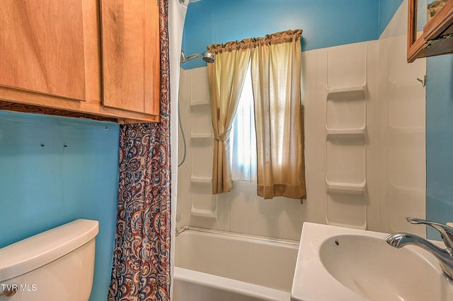 220 Elizabeth Street, Bristol, TN 37620