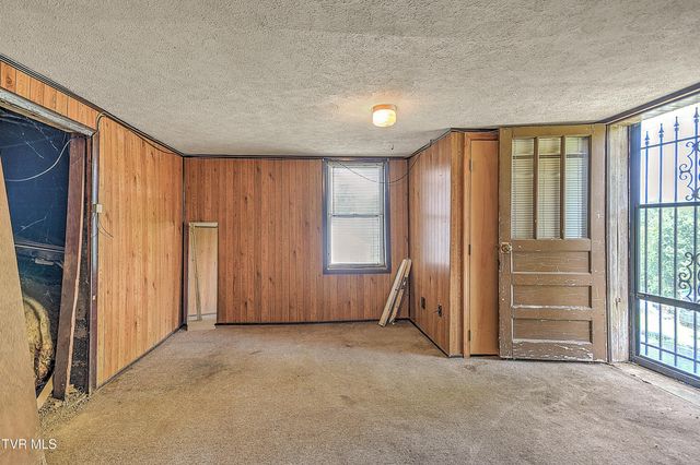 220 Elizabeth Street, Bristol, TN 37620