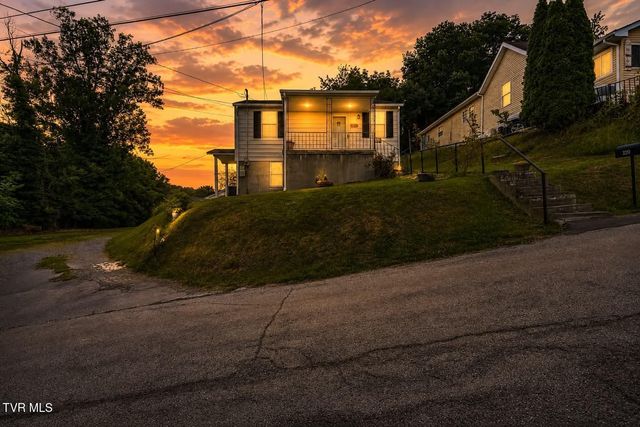 220 Elizabeth Street, Bristol, TN 37620