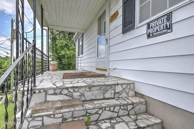 220 Elizabeth Street, Bristol, TN 37620