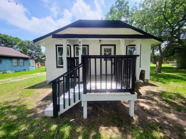 406 E Foley Street, Alvin, TX 77511