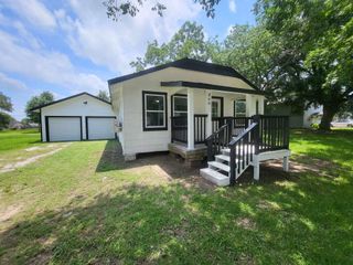 406 E Foley Street, Alvin, TX 77511