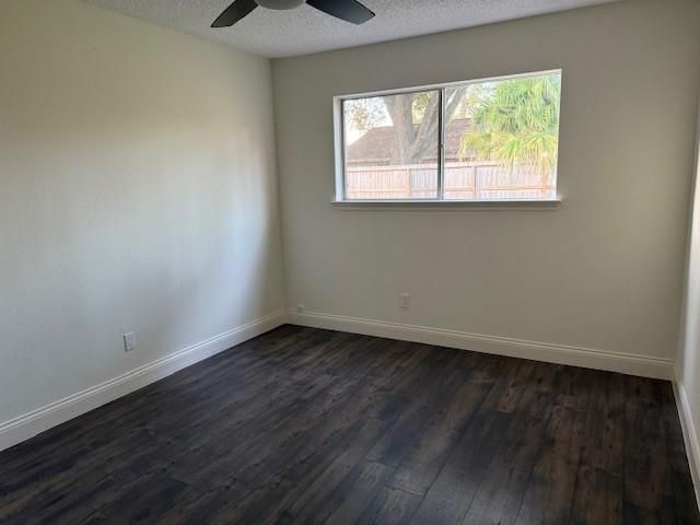 15711 Stonehaven Drive, Houston, TX 77059