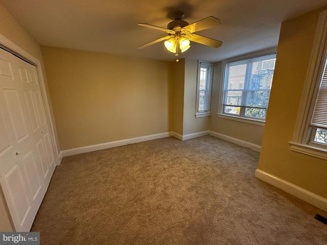 1215 I ST NE, Washington, DC 20002