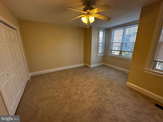 1215 I ST NE, Washington, DC 20002