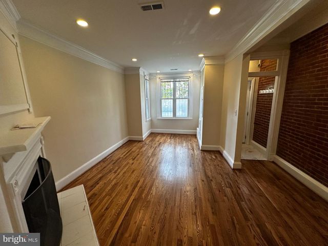 1215 I ST NE, Washington, DC 20002