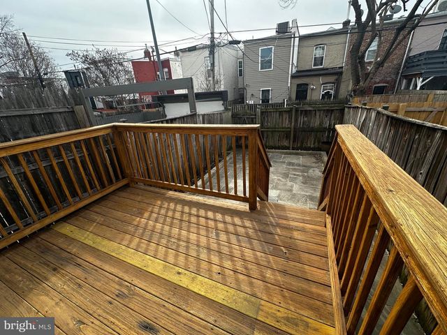 1215 I ST NE, Washington, DC 20002