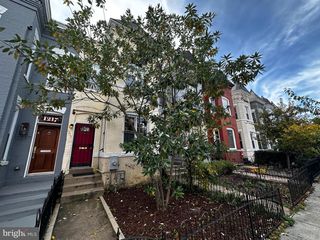 1215 I ST NE, Washington, DC 20002