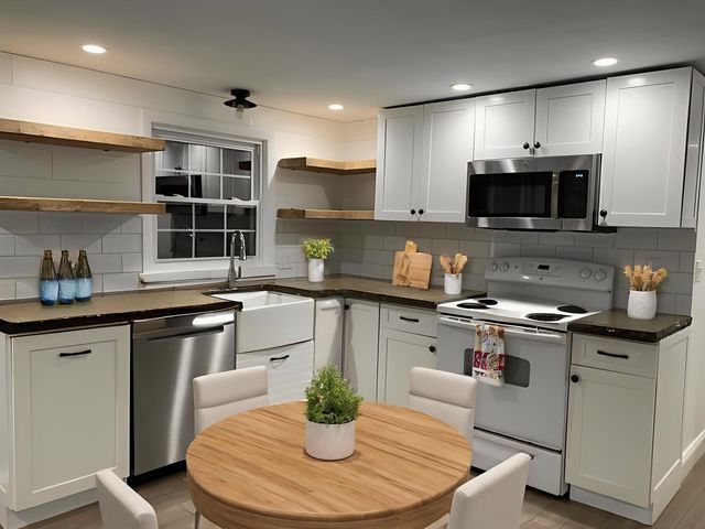 28 Forrest Street, Plaistow, NH 03865